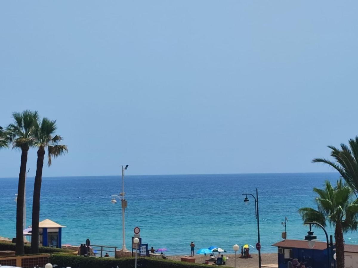 מאלגה Casa Playa Guadalmar, Beautiful Apartment In Front Of The Sea, Wifi, Ac, Smart Tv, Private Parking מראה חיצוני תמונה