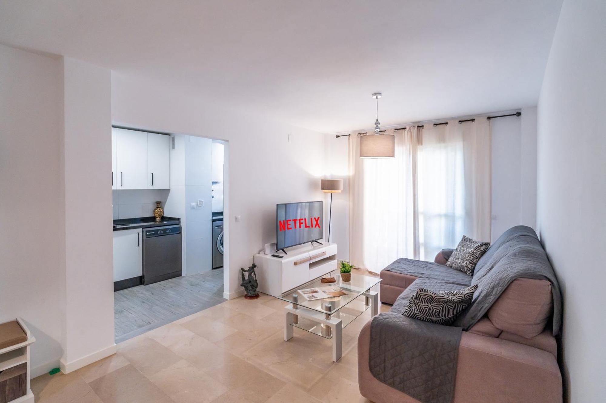 מאלגה Casa Playa Guadalmar, Beautiful Apartment In Front Of The Sea, Wifi, Ac, Smart Tv, Private Parking מראה חיצוני תמונה