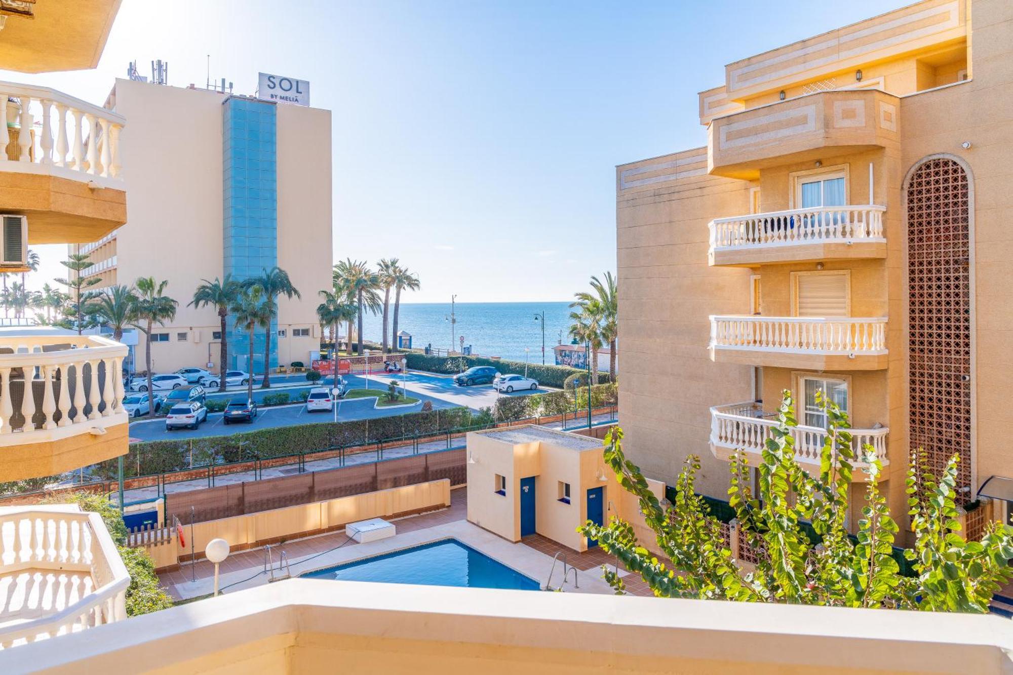 מאלגה Casa Playa Guadalmar, Beautiful Apartment In Front Of The Sea, Wifi, Ac, Smart Tv, Private Parking מראה חיצוני תמונה